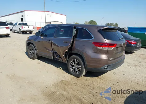 2019 Toyota Highlander Le из США, поврежденный, VIN 5TDZARFH7KS060251